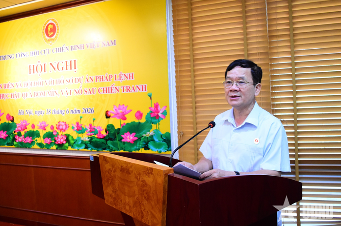 Trung tướng Khuất Việt Dũng phát biểu khai mạc hội nghị.