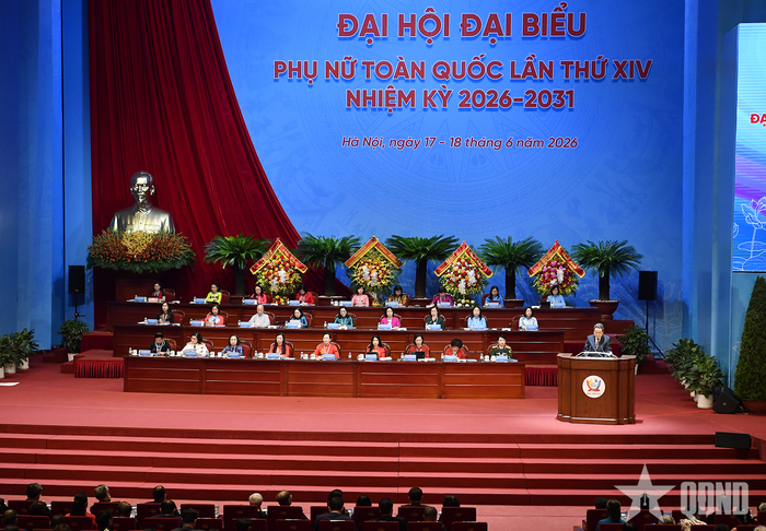 Đoàn chủ tịch điều hành Đại hội.
