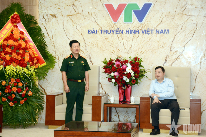 Thượng tướng Đỗ Xuân Tụng trân trọng cảm ơn và gửi tới toàn thể cán bộ, phóng viên, biên tập viên, nhân viên, người lao động Đài Truyền hình Việt Nam lời chúc tốt đẹp nhất nhân dịp kỷ niệm 101 năm Ngày Báo chí cách mạng Việt Nam.