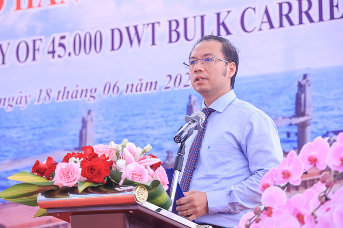  Ông Trần Mạnh Hà, Tổng giám đốc Tổng công ty Công nghiệp tàu thủy (SBIC) phát biểu tại lễ hạ thủy.