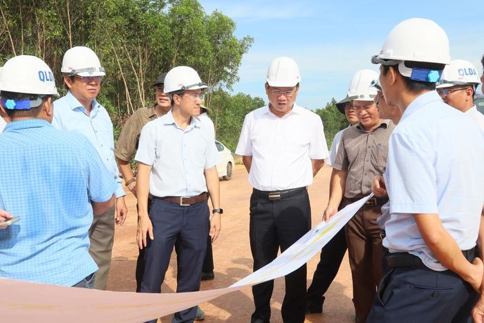 Phó Chủ tịch kiểm tra thực địa dự án