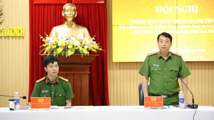 Đại tá Nguyễn Thanh Điệp - Phó Cục trưởng Cục Cảnh sát PCCC và CNCH phát biểu tại Hội nghị.