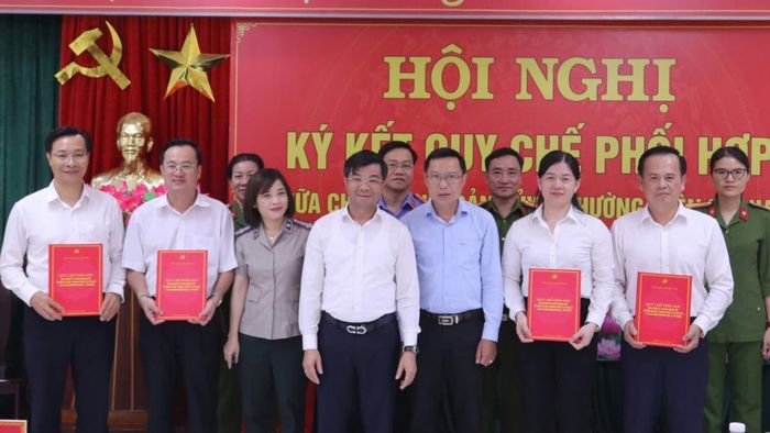 Các đơn vị, địa phương ký kết Quy chế phối hợp.