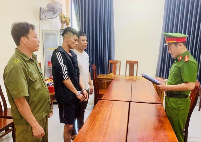Công an xã Quế Sơn Trung liên tiếp truy quét tội phạm ma túy.