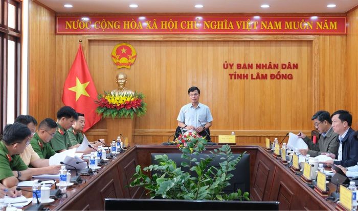 Phó Chủ tịch UBND tỉnh Lâm Đồng Đinh Văn Tuấn phát biểu chỉ đạo tại buổi kiểm tra tiến độ công tác chuẩn bị Hội thao.