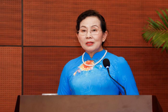  Đồng chí Lê Thị Thủy, Phó Chủ tịch Ủy ban Trung ương MTTQ Việt Nam, Chủ tịch Hội LHPN Việt Nam phát biểu tại họp báo sau đại hội. Ảnh: VIẾT CHUNG 