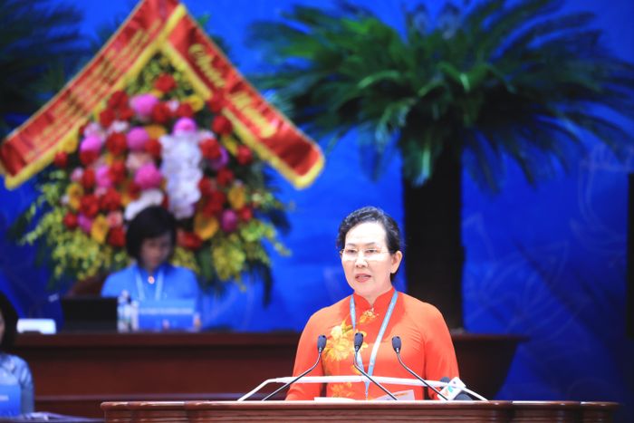 Đồng chí Lê Thị Thủy, Phó Chủ tịch Ủy ban Trung ương MTTQ Việt Nam, Chủ tịch Hội LHPN Việt Nam phát biểu tại phiên khai mạc