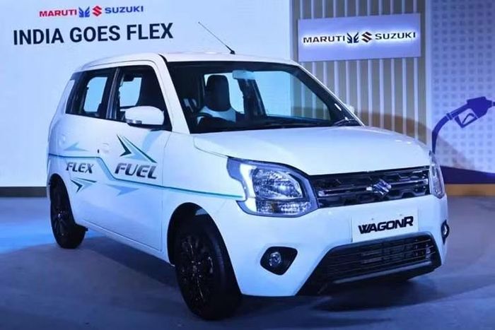 Liên doanh Maruti Suzuki vừa mở rộng danh mục sản phẩm sử dụng nhiên liệu thay thế của mình với việc giới thiệu Wagon R Bioflex 2026 dành cho thị trường Ấn Độ. Mẫu xe hatchback phổ biến ở phân khúc giá rẻ này đã được thiết kế để hoạt động với nhiên liệu pha trộn ethanol có hàm lượng cao hơn.