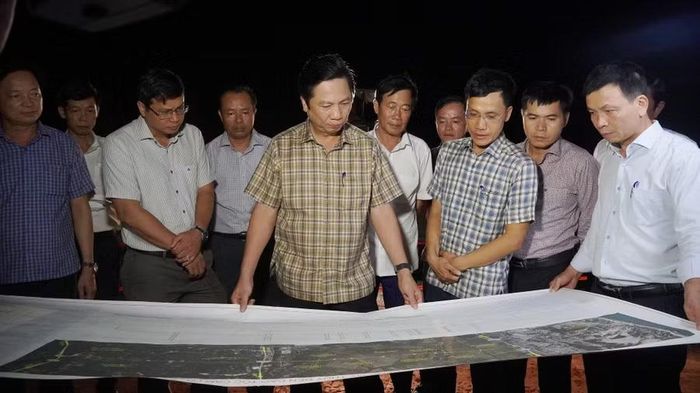 Các nhà thầu tập trung thi công sau khi được bàn giao mặt bằng.
