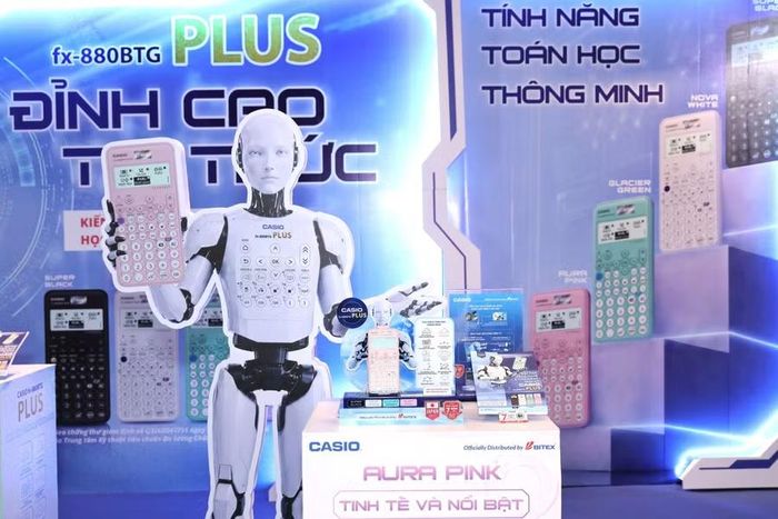 Giao diện thời trang, cá tính của fx-880BTG PLUS.