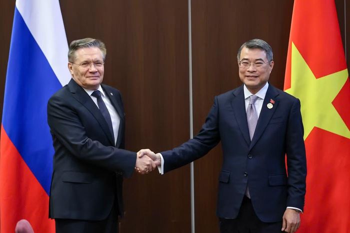 Thủ tướng Lê Minh Hưng tiếp Tổng Giám đốc Rosatom A. Likhachev. Ảnh: VGP