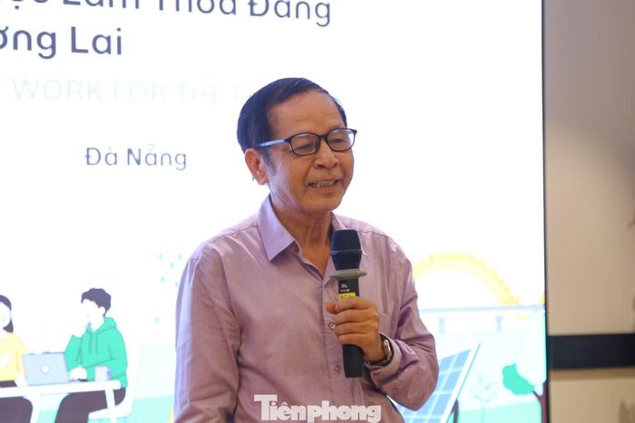 Ông Thái Văn Quang (đại diện Liên hiệp các Hội Khoa học và Kỹ thuật TP. Đà Nẵng) cho biết thanh niên có cơ hội rất lớn để tiếp cận việc làm xanh