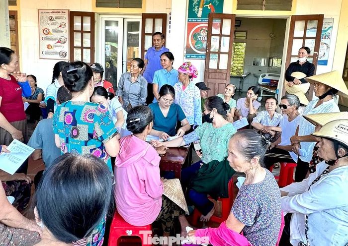 Đặc biệt, tại xã Yên Thành, tỷ lệ người được phát hiện mắc mới đái tháo đường lên tới hơn 10% số người tham gia sàng lọc. Trong khi đó, tại xã Tam Đình, Tam Thái, có tới 35 trường hợp xuất hiện tổn thương tuyến giáp thuộc nhóm TIRADS 4-5 cần tiếp tục theo dõi và đánh giá chuyên khoa.