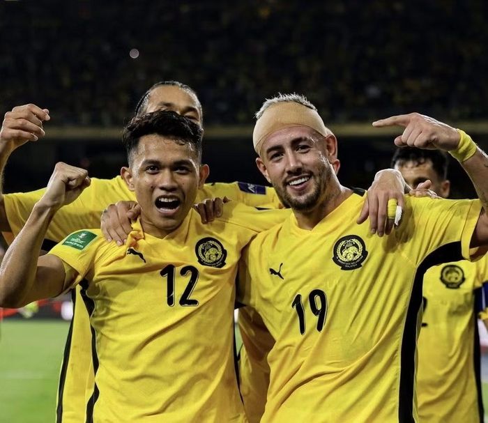 Bóng đá Malaysia thời Cklamovski vướng vào tranh cãi dùng cầu thủ nhập tịch gian lận