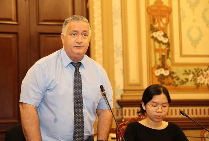 Ông Stephen Maxner bày tỏ sẵn sàng tham gia hỗ trợ các hoạt động tìm kiếm hài cốt liệt sĩ Việt Nam trong thời gian tới.