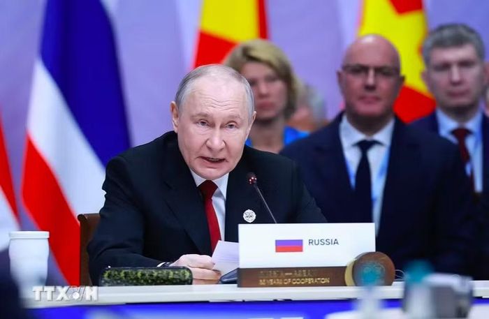 Tổng thống Nga Vladimir Putin phát biểu tại phiên họp. Ảnh: TTXVN