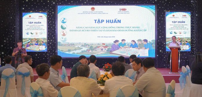 Quang cảnh lớp tập huấn.