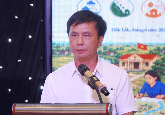 Ông Phạm Chí Toản, Phó Chi cục trưởng Chi cục Thủy lợi và Phòng, chống thiên tai tỉnh Đắk Lắk phát biểu tại lớp tập huấn.