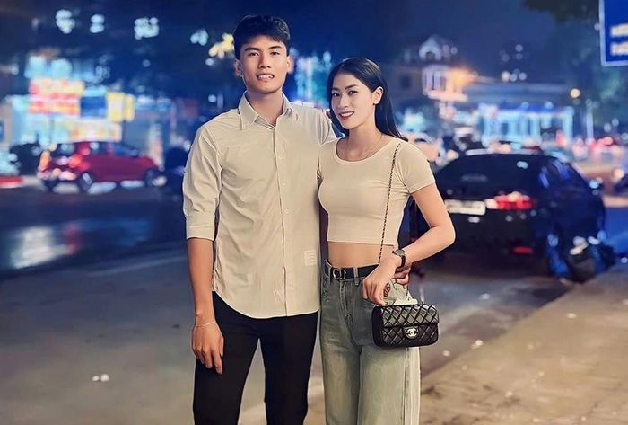 Bạn trai của Kiều Trinh cũng là một VĐV bóng chuyền. Anh sở hữu chiều cao 1m92, từng khoác áo CLB TP.HCM tại giải VĐQG.