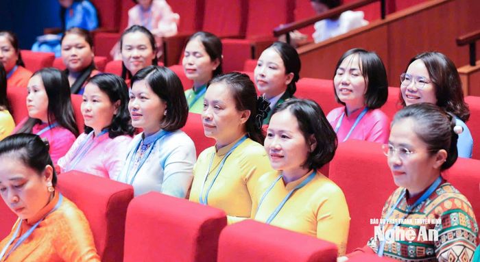 Các đại biểu đoàn Nghệ An tham gia các nội dung trong khuôn khổ đại hội. Ảnh: PV