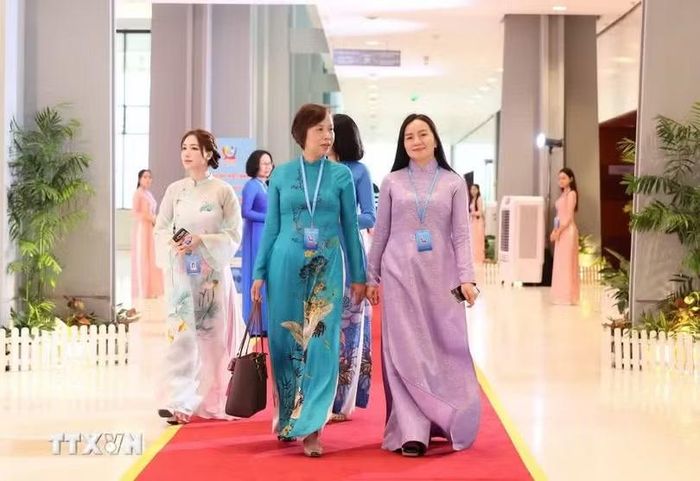 Đại biểu dự phiên Khai mạc trọng thể Đại hội đại biểu Phụ nữ toàn quốc lần thứ XIV. (Ảnh: An Đăng/TTXVN)