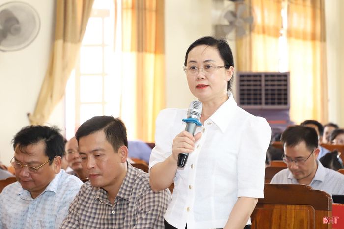 Đồng chí Trương Thanh Huyền - Trưởng ban Tổ chức Tỉnh ủy phát biểu tại buổi làm việc.