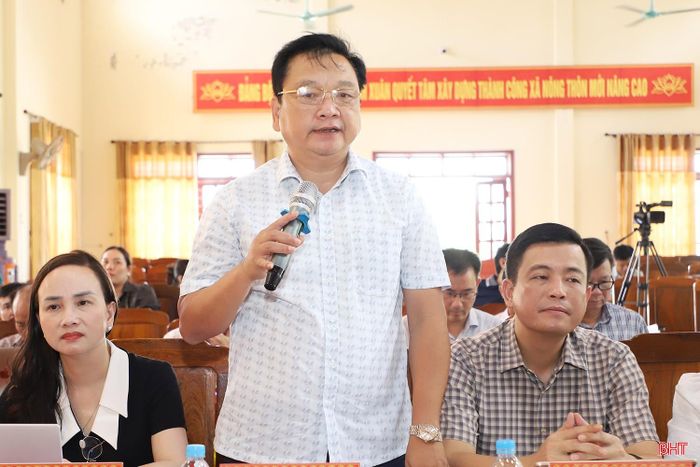 Đồng chí Hồ Huy Thành - Phó Chủ tịch UBND tỉnh phát biểu tại buổi làm việc.