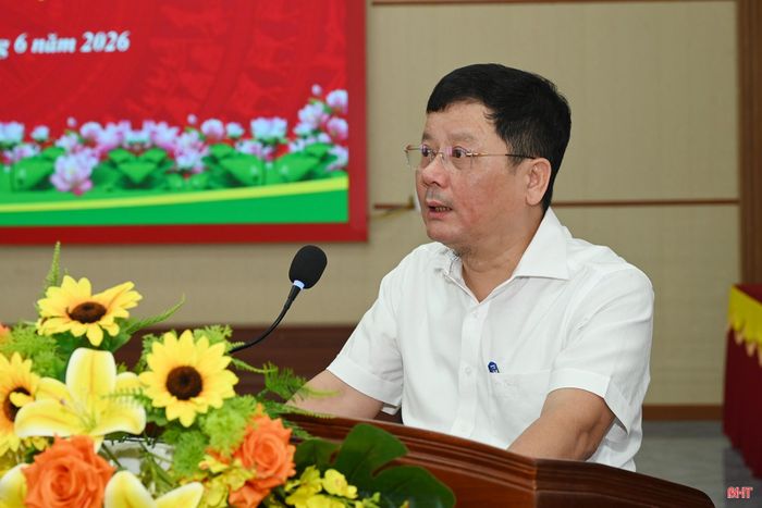 Đồng chí Phan Trọng Bình - Chủ tịch UBND xã Cẩm Xuyên đề xuất một số chính sách phát triển nông nghiệp, xây dựng nông thôn mới, khoa học công nghệ...