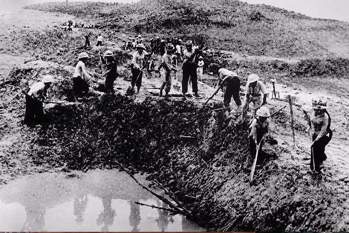 Lực lượng thanh niên xung phong trong kháng chiến chống Mỹ cứu nước. Ảnh: Tư liệu