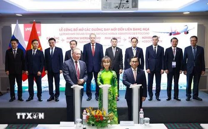 Thủ tướng Lê Minh Hưng chứng kiến Lễ công bố mở 3 đường bay mới kết nối Việt Nam và Liên bang Nga của Hãng hàng không Vietjet, gồm: Đà Nẵng - Moskva, Nha Trang - Kazan và Nha Trang - Novosibirsk. (Ảnh: Dương Giang/TTXVN)