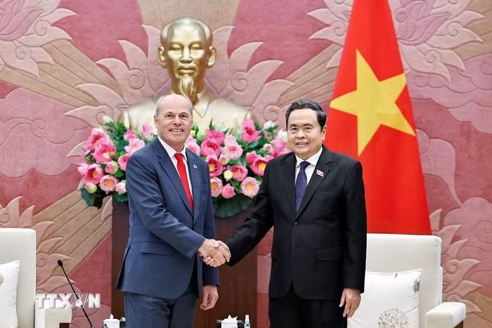 Chủ tịch Quốc hội Trần Thanh Mẫn tiếp Đại sứ Canada tại Việt Nam Jim Nickel. (Ảnh: Doãn Tấn/TTXVN)