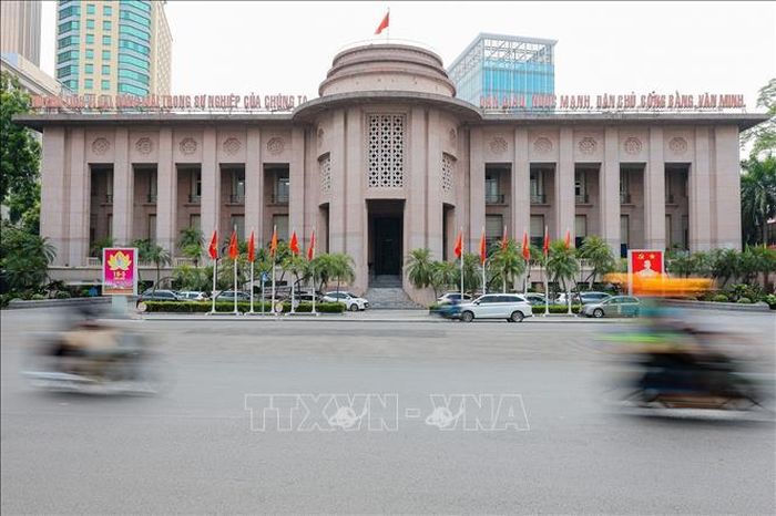 Tuyến đường ngã 6 Lý Thái Tổ được hoàn trả đồng bộ sau thi công, tạo điều kiện thuận lợi cho các phương tiện lưu thông.