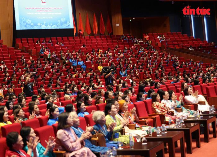 Các đại biểu tham dự phiên bế mạc Đại hội.