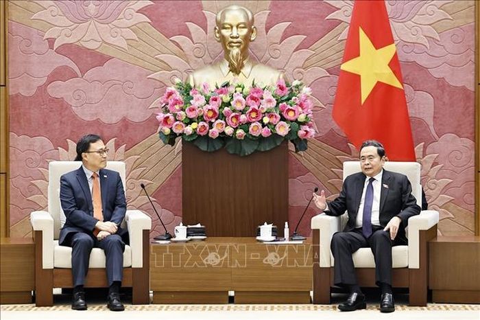 Chủ tịch Quốc hội Trần Thanh Mẫn tiếp Đại sứ Hàn Quốc tại Việt Nam Choi Young Sam. Ảnh: Doãn Tấn/TTXVN