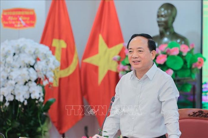 Đồng chí Trịnh Văn Quyết, Ủy viên Bộ Chính trị, Bí thư Trung ương Đảng, Trưởng Ban Tuyên giáo và Dân vận Trung ương phát biểu chúc mừng toàn thể lãnh đạo và người lao động TTXVN 101 năm Ngày Báo chí Cách mạng Việt Nam (21/6/1925 - 21/6/2026). Ảnh: Lê Đông/TTXVN.