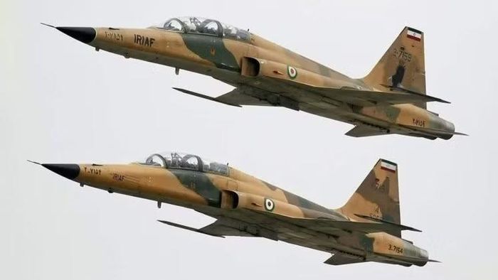 Máy bay chiến đấu F-5 của Không quân Iran. Ảnh: MW.