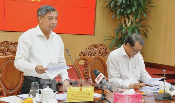 Ông Đồng Văn Thanh, Phó Bí thư Thường trực Thành ủy, Chủ tịch HĐND thành phố, phát biểu. Ảnh: Nguyễn Hằng – TTXVN