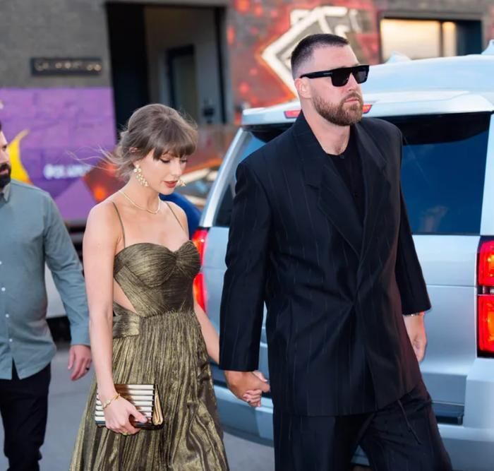 Taylor Swift và Travis Kelce được nhìn thấy vào ngày 16 tháng 5 năm 2026 tại thành phố New York. Ảnh: Getty Images