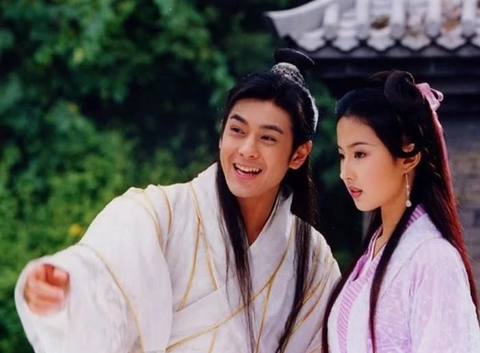 Thiên Long Bát Bộ (2003) gây ấn tượng nhờ quy mô hoành tráng và chất lượng sản xuất đồng đều. 