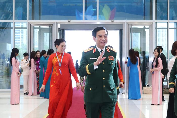 Đại tướng Phan Văn Giang, Ủy viên Bộ Chính trị, Phó Thủ tướng Chính phủ, Bộ trưởng Bộ Quốc phòng, dự Đại hội