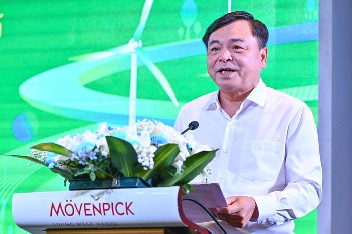 Thứ trưởng Bộ Nông nghiệp và Môi trường Nguyễn Hoàng Hiệp phát biểu khai mạc Diễn đàn. Ảnh: Tùng Đinh