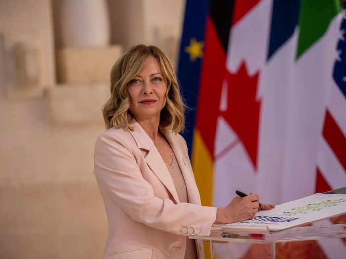 Thủ tướng Italia Giorgia Meloni đến dự hội nghị thượng đỉnh G7. Ảnh: dpa