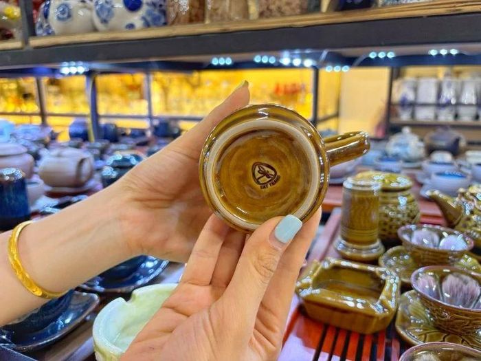 Dấu triện riêng, thương hiệu của các nghệ nhân Bát Tràng nổi tiếng.