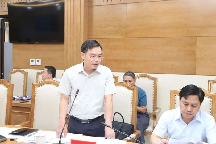 Giám đốc Sở Xây dựng Hoàng Văn Đồng phát biểu tại hội nghị.