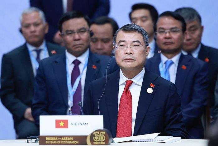 Thủ tướng Chính phủ Lê Minh Hưng dẫn đầu Đoàn đại biểu cấp cao Việt Nam tham dự phiên toàn thể Hội nghị Cấp cao Kỷ niệm 35 năm quan hệ ASEAN - Nga - Ảnh: VGP