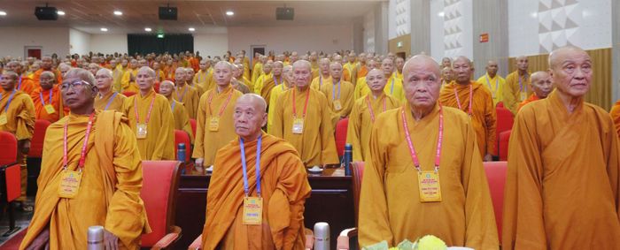 Các vị đại biểu tham dự lễ kỷ niệm 45 năm thành lập Giáo hội Phật giáo Việt Nam.