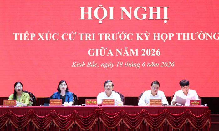  Đại biểu HĐND tỉnh Tổ số 6 tiếp xúc cử tri phường Kinh Bắc. 