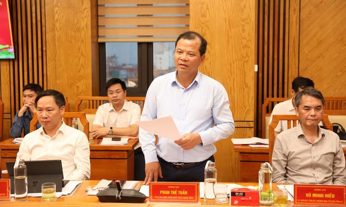 Đồng chí Phan Thế Tuấn, Phó Chủ tịch UBND tỉnh phát biểu.