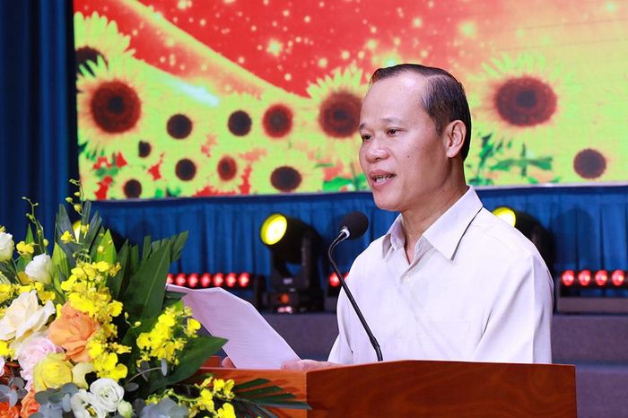  Đồng chí Mai Sơn phát biểu tại chung kết hội thi lực lượng tham gia bảo vệ an ninh, trật tự ở cơ sở giỏi năm 2026. 