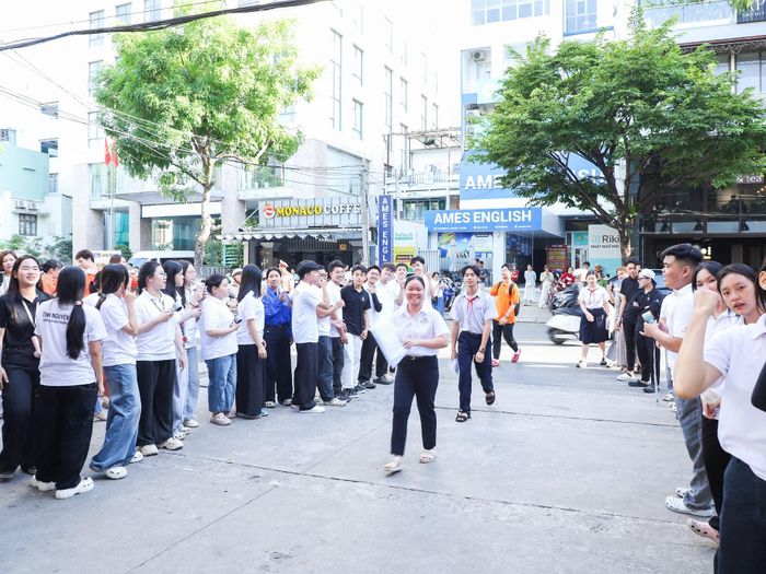 Năm học 2026 - 2027, tổng chỉ tiêu tuyển sinh lớp 10 THPT công lập của thành phố Đà Nẵng là 38.690 học sinh. Ảnh: NGỌC PHÚ